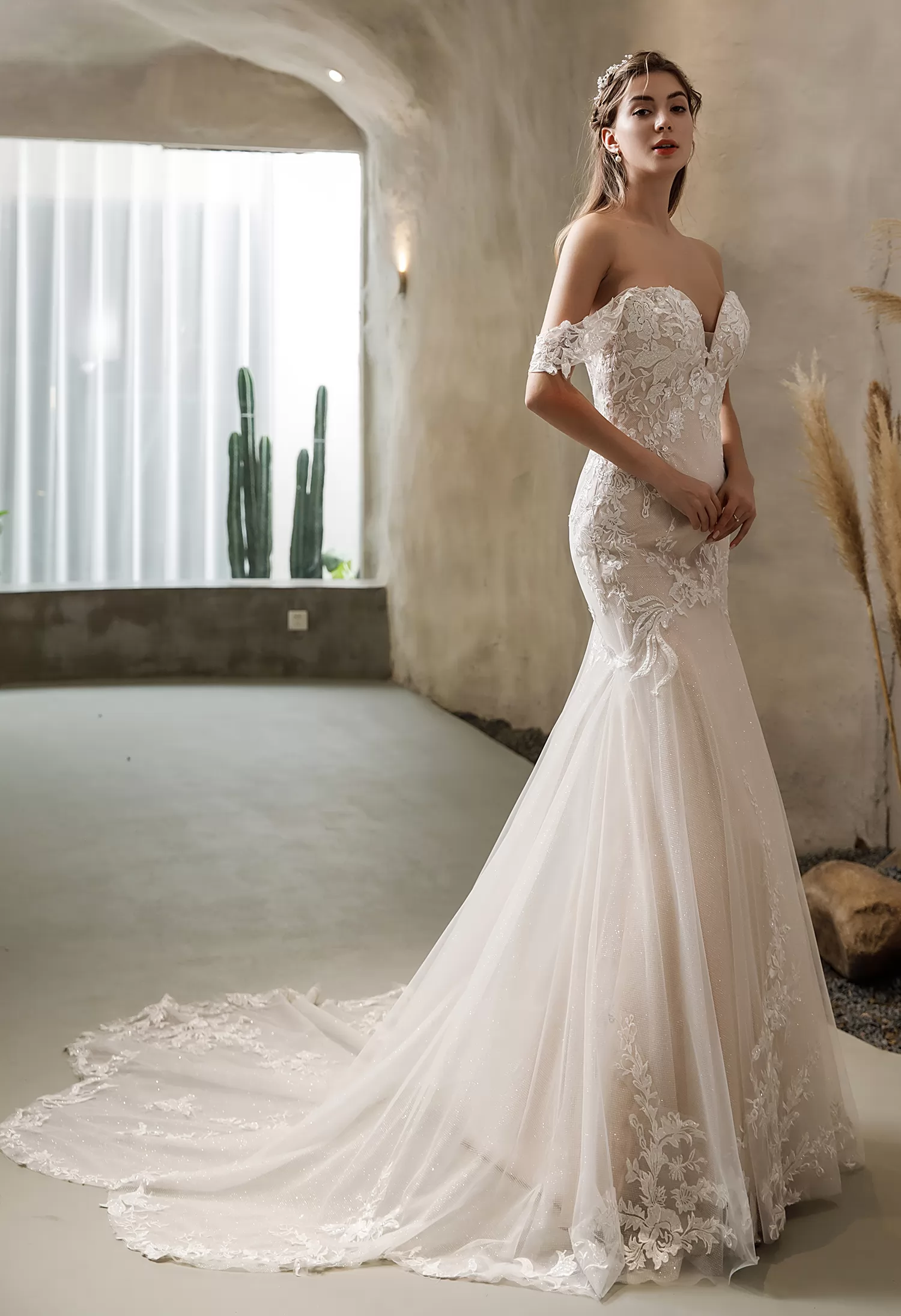 Off-the-shoulder Mermaid Wedding Dress in Glitter Tulle With Open Back