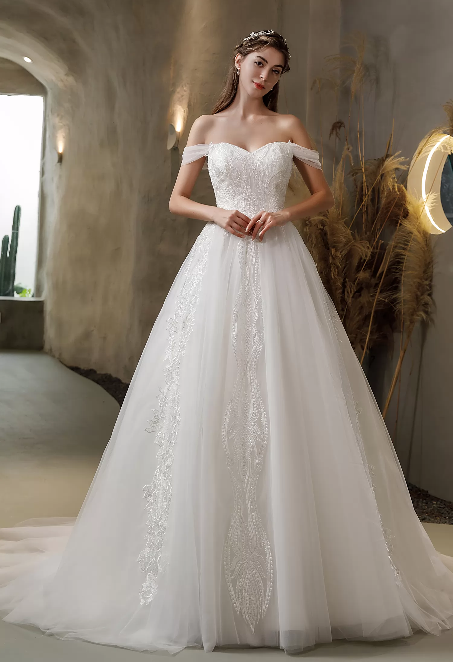 Princess Sweetheart Lace Tulle Ballgown Wedding Dress